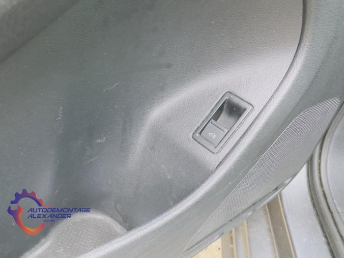 Volkswagen Jetta IV 1.4 TSI Hybrid 16V Sloopvoertuig (2013, Grijs)