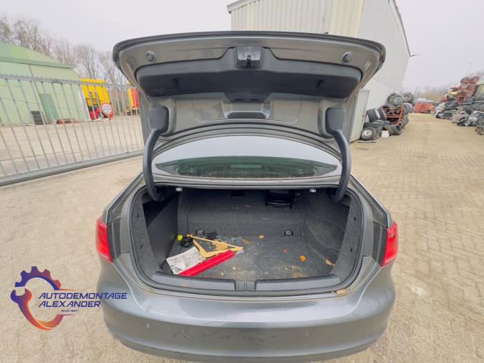 Volkswagen Jetta IV 1.4 TSI Hybrid 16V Sloopvoertuig (2013, Grijs)