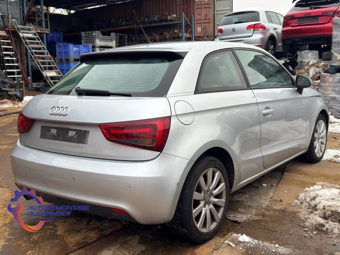 Audi A1 1.6 TDI 16V Sloopvoertuig (2011, Grijs)
