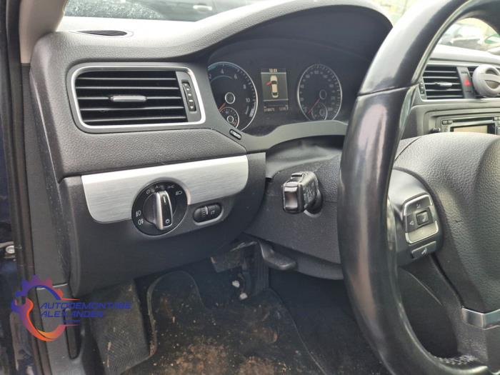 Volkswagen Jetta IV 1.4 TSI Hybrid 16V Sloopvoertuig (2013, Blauw)