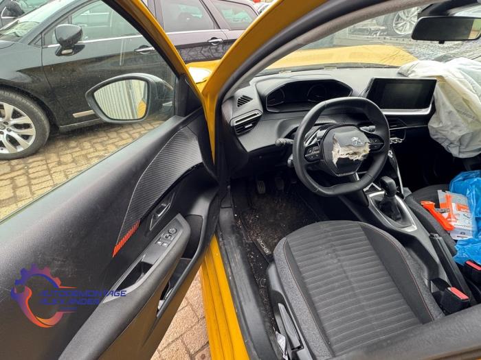 Peugeot 208 II 1.2 Vti 12V PureTech 75 Sloopvoertuig (2022, Geel)