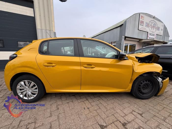 Peugeot 208 II 1.2 Vti 12V PureTech 75 Sloopvoertuig (2022, Geel)