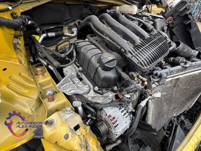 Peugeot 208 II 1.2 Vti 12V PureTech 75 Sloopvoertuig (2022, Geel)