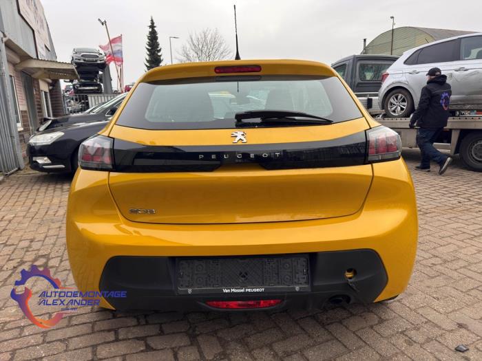 Peugeot 208 II 1.2 Vti 12V PureTech 75 Sloopvoertuig (2022, Geel)