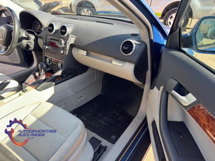 Audi A3 Sportback 2.0 TDI 16V Sloopvoertuig (2009, Blauw)