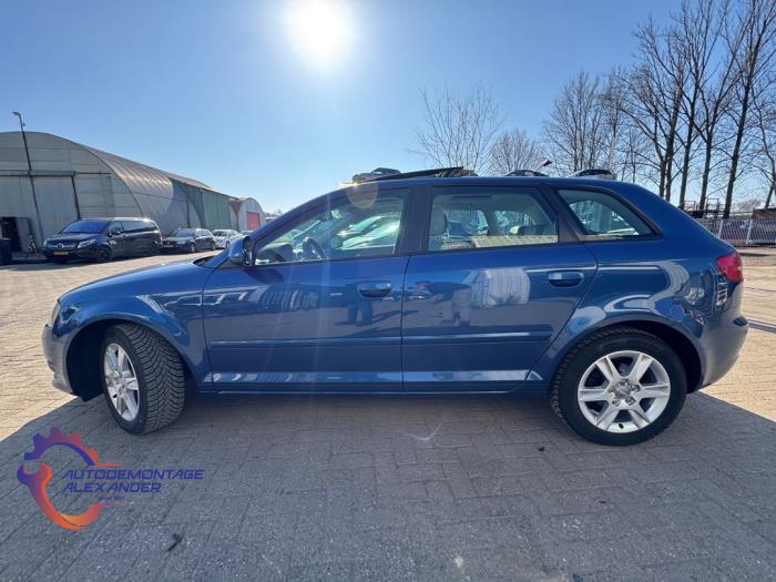 Audi A3 Sportback 2.0 TDI 16V Sloopvoertuig (2009, Blauw)