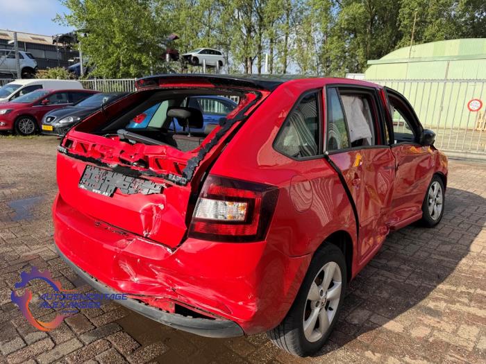 Skoda Rapid Spaceback 1.6 TDI Greenline Sloopvoertuig (2014, Rood)