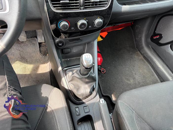 Renault Clio IV 0.9 Energy TCE 90 12V Sloopvoertuig (2017, Wit)