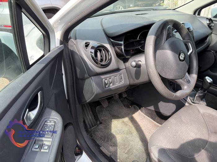 Renault Clio IV 0.9 Energy TCE 90 12V Sloopvoertuig (2017, Wit)