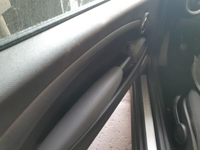 Mini Mini 1.6 16V One Sloopvoertuig (2012)