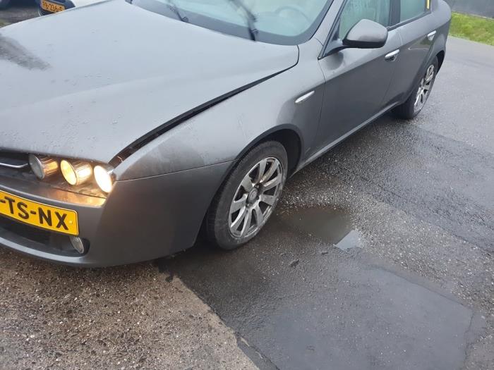 Alfa Romeo 159 1.9 JTS 16V Sloopvoertuig (2007, Grijs)
