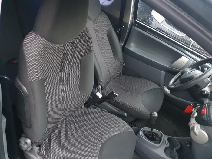 Toyota Aygo 1.0 12V VVT-i Sloopvoertuig (2006, Grijs)