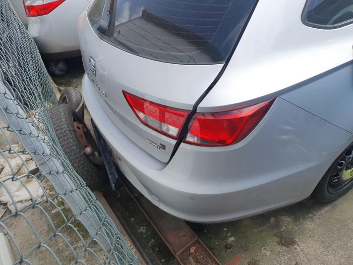 Seat Leon ST 1.6 TDI Ecomotive 16V Sloopvoertuig (2015, Grijs)