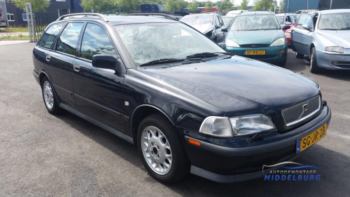 Volvo V40 1.8 16V Sloopvoertuig (1997, Zwart)