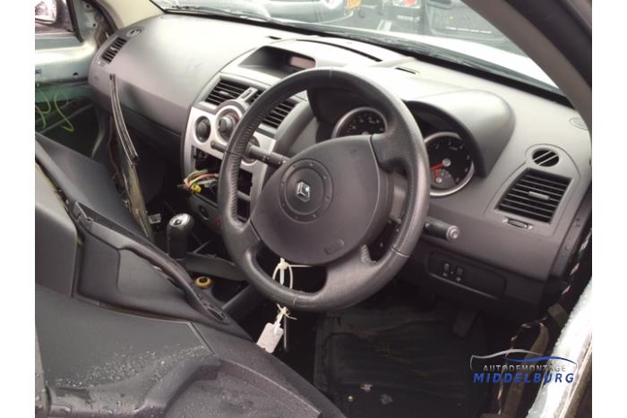Renault Megane Sloopvoertuig (2004, Grijs)