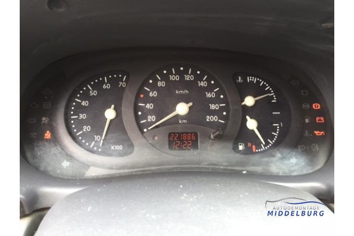 Renault Clio Sloopvoertuig (1998, Wit)