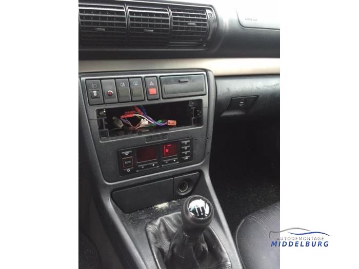 Audi A4 1.8 20V Sloopvoertuig (1998, Grijs)