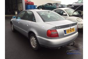Audi A4 1.8 20V Sloopvoertuig (1998, Grijs)