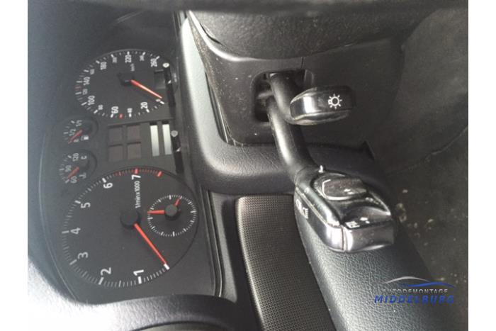 Audi A4 2.6 E V6 Sloopvoertuig (1997, Zwart)