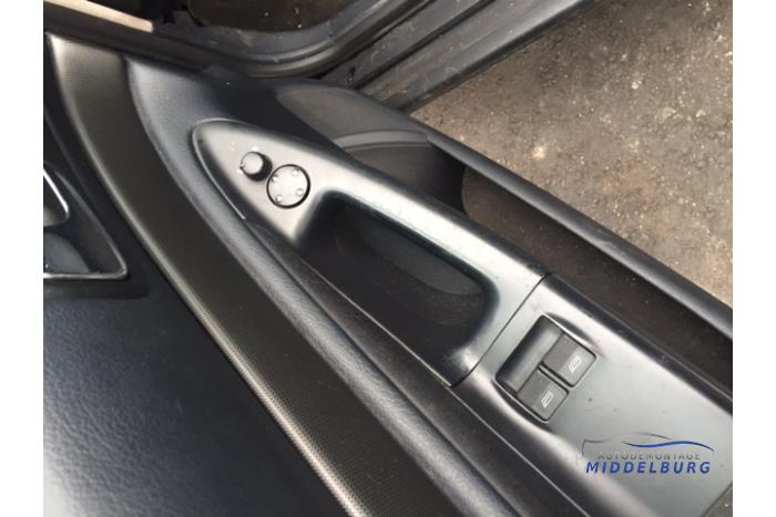 Audi A4 2.6 E V6 Sloopvoertuig (1997, Zwart)