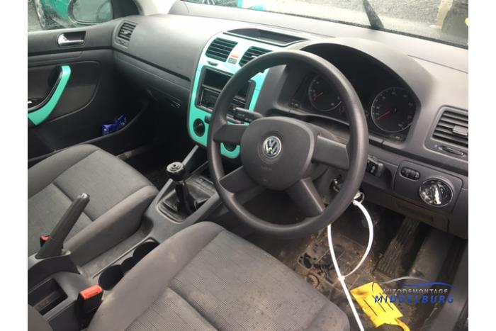 Volkswagen Golf Sloopvoertuig (2005, Zwart)