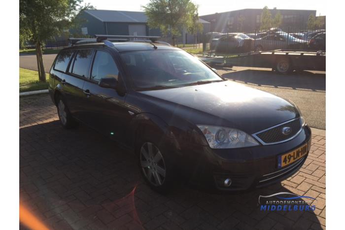 Ford Mondeo III Wagon 2.0 16V Sloopvoertuig (2003, Zwart)