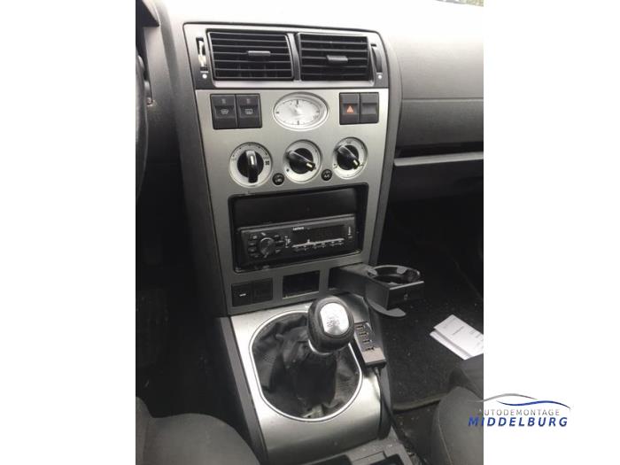 Ford Mondeo III 1.8 16V Sloopvoertuig (2001, Blauw)