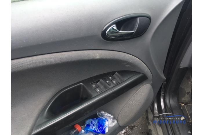 Seat Altea 2.0 TDI 16V Sloopvoertuig (2006, Zwart)