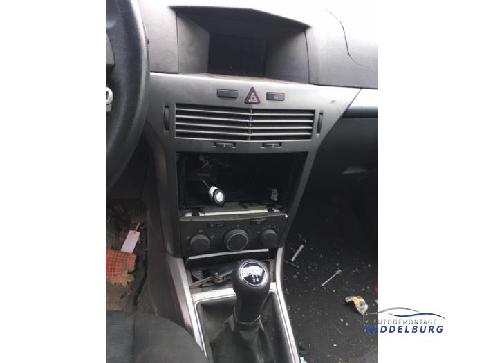 Opel Astra H 1.7 CDTi 16V Sloopvoertuig (2004, Zwart)