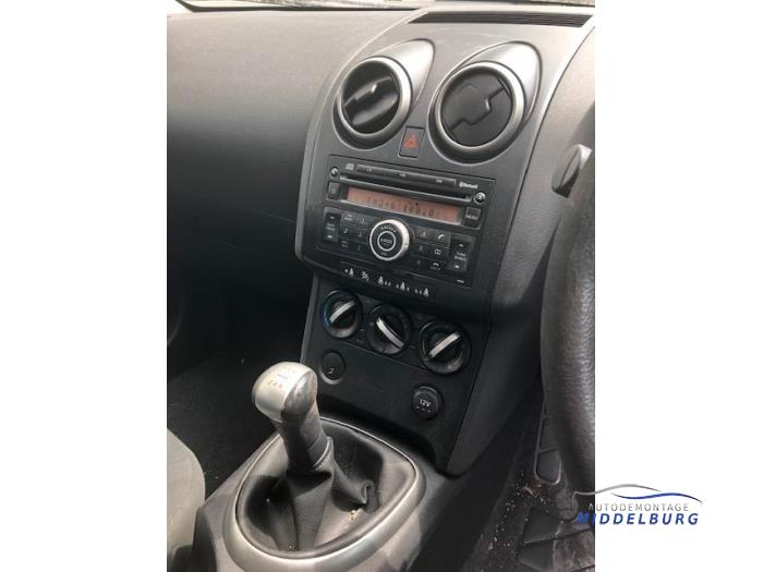 Nissan Qashqai 1.6 16V Sloopvoertuig (2010, Grijs)