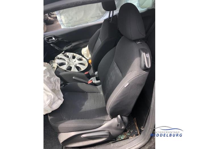 Peugeot 208 I 1.2 Vti 12V PureTech 82 Sloopvoertuig (2013, Zwart)