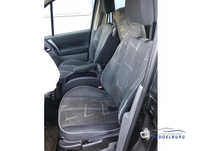 Renault Scénic II 1.9 dCi 120 Sloopvoertuig (2004, Zwart)