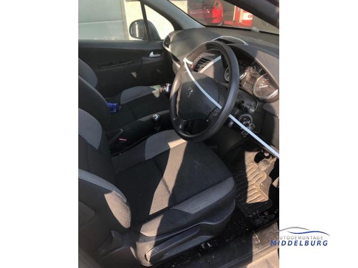 Peugeot 207/207+ 1.4 16V VTi Sloopvoertuig (2007, Grijs)