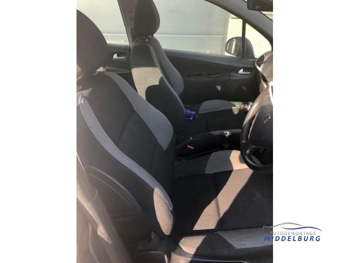 Peugeot 207/207+ 1.4 16V VTi Sloopvoertuig (2007, Grijs)