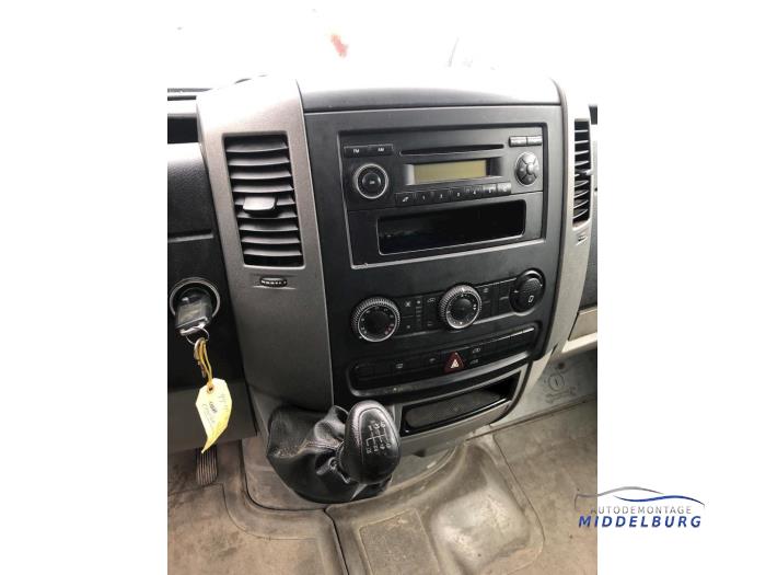 Volkswagen Crafter 2.5 TDI 30/32/35/46/50 Sloopvoertuig (2007, Grijs)