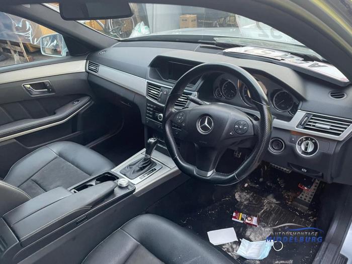 Mercedes E E-250 CDI 16V BlueEfficiency,BlueTec Sloopvoertuig (2011, Grijs)