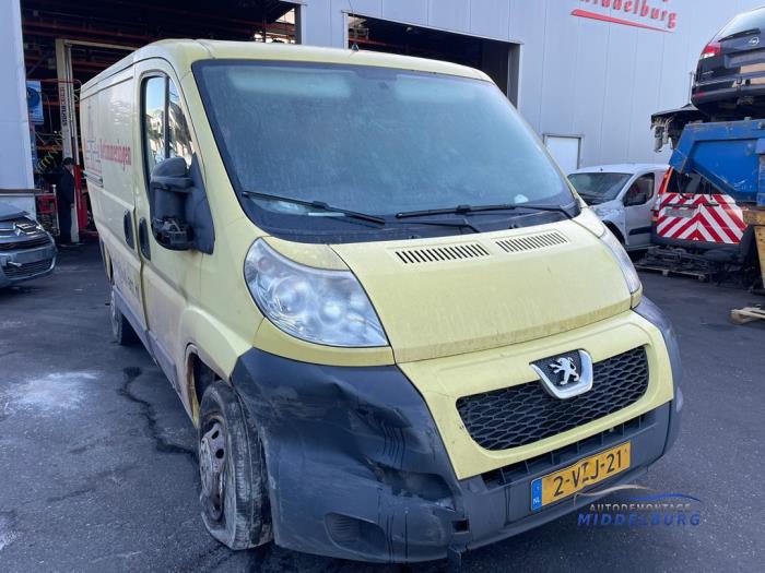 Peugeot Boxer 2.2 HDi 150 Sloopvoertuig (2012, Geel)