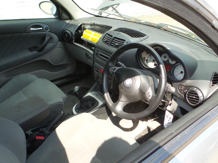 Alfa Romeo 147 Sloopvoertuig (2006, Zilver, Zilvergrijs)