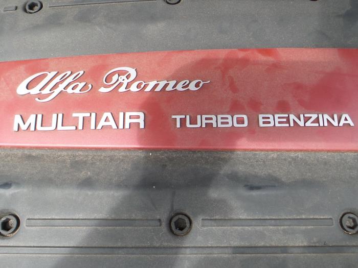 Alfa Romeo Giulietta 1.4 TB 16V MultiAir Sloopvoertuig (2012, Metallic, Zwart)