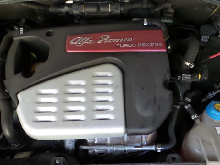 Alfa Romeo MiTo (955), Hatchback, 2008 / 2018 1.4 TB 16V, Hatchback, Benzine, 1.368cc, 114kW (155pk), FWD, 199A8000, 2008-08 / 2011-06, 955AXA ()