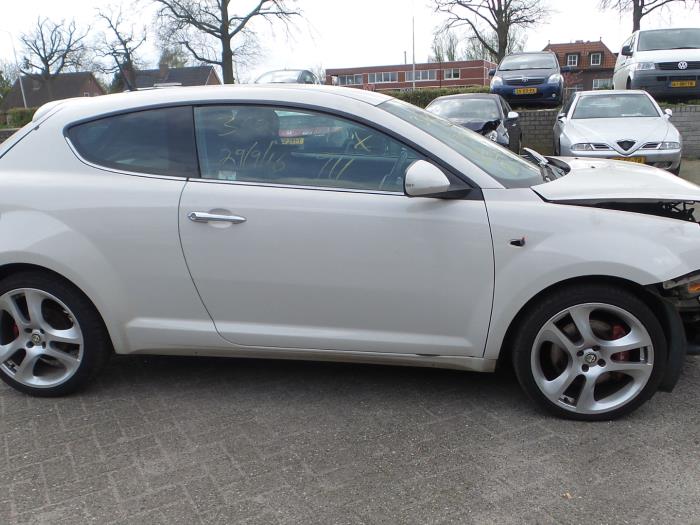 Alfa Romeo MiTo (955), Hatchback, 2008 / 2018 1.4 TB 16V, Hatchback, Benzine, 1.368cc, 114kW (155pk), FWD, 199A8000, 2008-08 / 2011-06, 955AXA (50512547)
