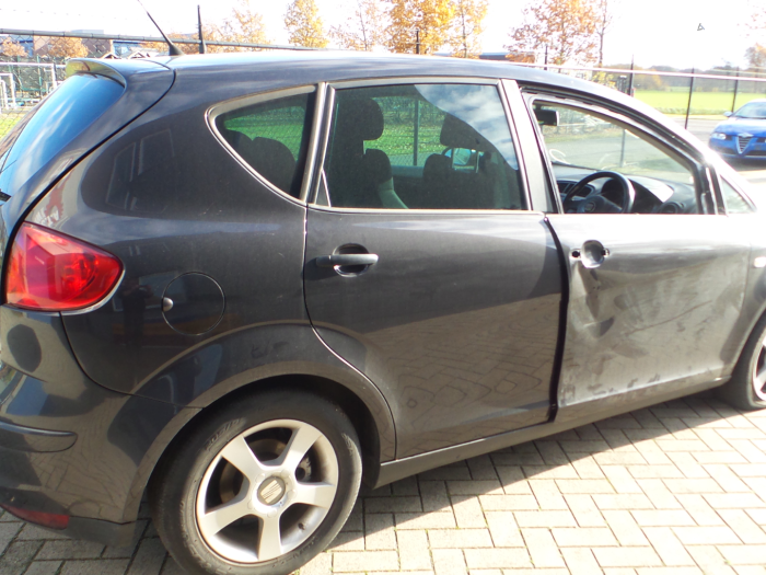 Seat Altea 1.6 Sloopvoertuig (2006, Antraciet)