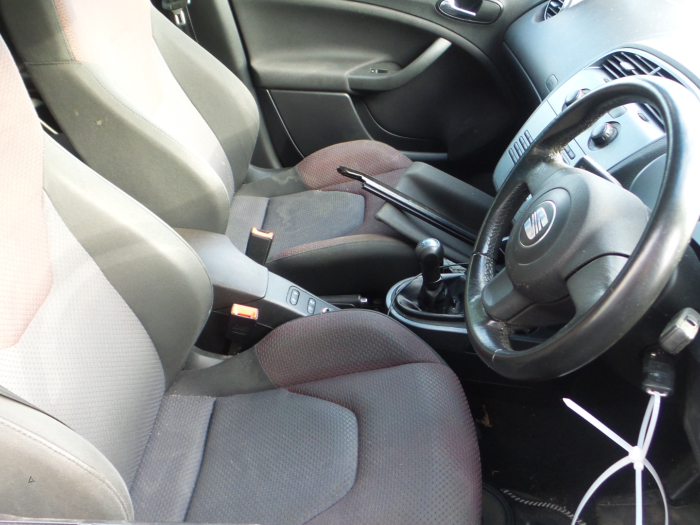 Seat Altea 1.6 Sloopvoertuig (2006, Antraciet)