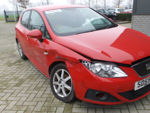 Seat Ibiza IV 1.4 TDI Sloopvoertuig (2010, Unikleur, Rood)