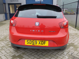 Seat Ibiza IV 1.4 TDI Sloopvoertuig (2010, Unikleur, Rood)