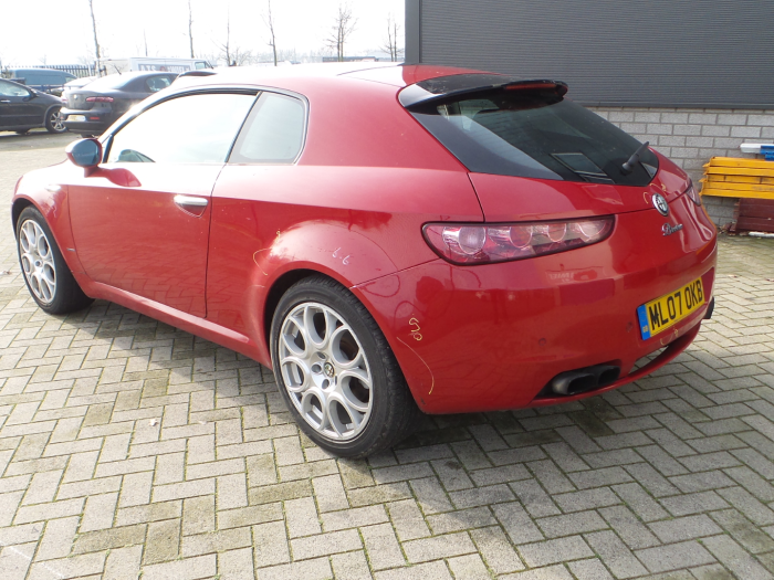 Alfa Romeo Brera 3.2 JTS Q4 V6 24V Sloopvoertuig (2007, Unikleur, Rood)