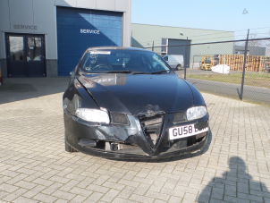Alfa Romeo GT 2.0 JTS 16V Sloopvoertuig (2008, Metallic, Zwart)