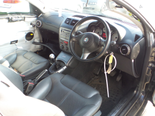 Alfa Romeo GT 2.0 JTS 16V Sloopvoertuig (2008, Metallic, Zwart)