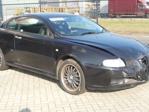 Alfa Romeo GT 2.0 JTS 16V Sloopvoertuig (2008, Metallic, Zwart)