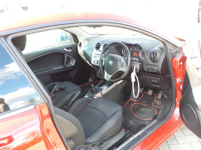 Alfa Romeo MiTo (955), Hatchback, 2008 / 2018 1.4 Turbo Multi Air 16V, Hatchback, Benzine, 1.368cc, 99kW (135pk), FWD, 955A2000, 2009-10 / 2014-12, 955AXM (50512738)